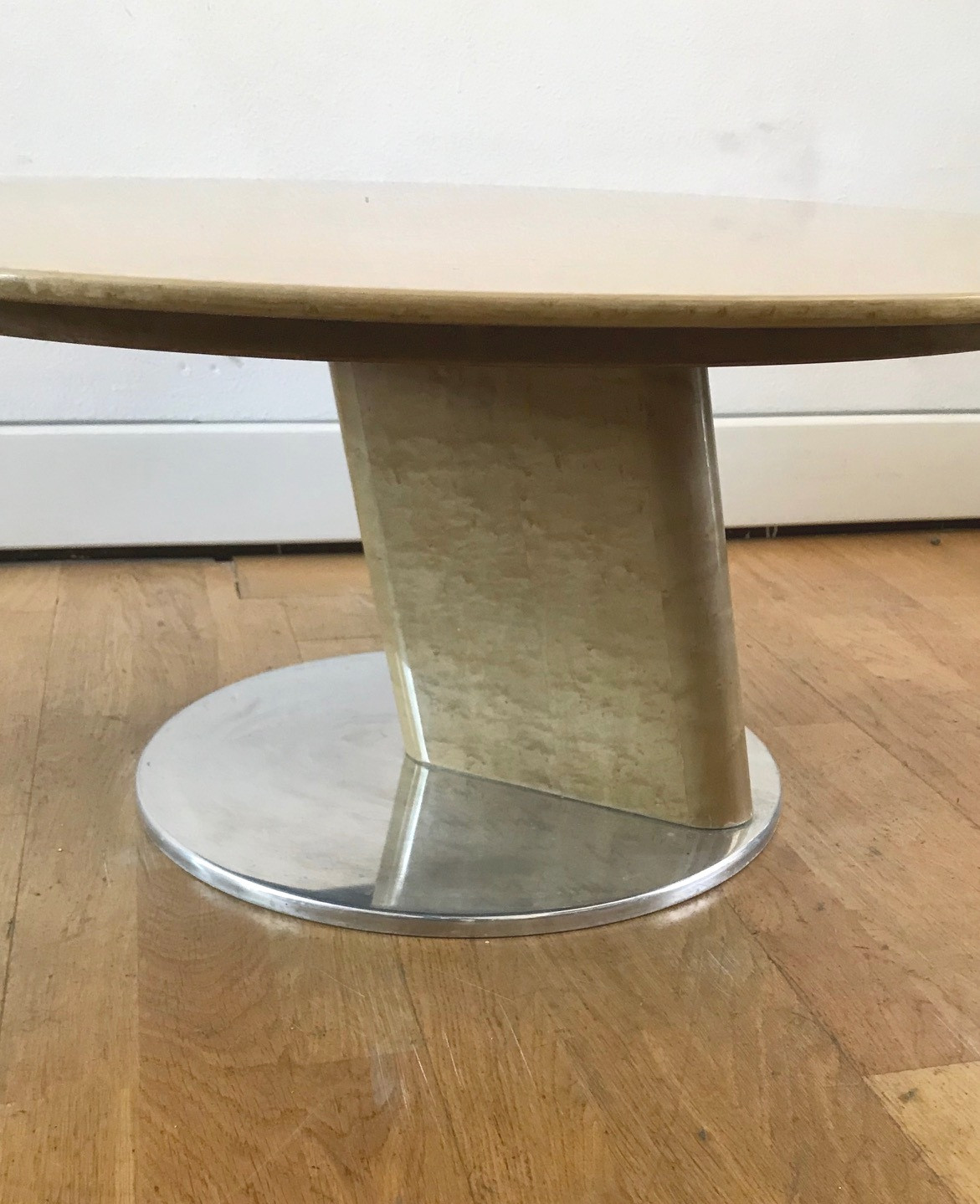 Early 80s Post Modern Round Low Table by Saporiti