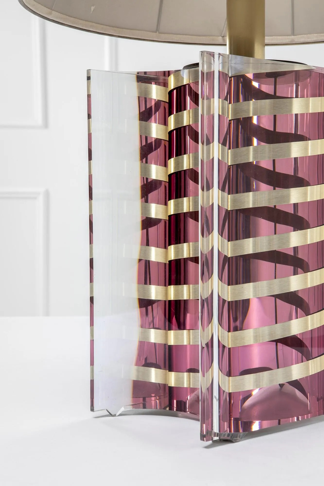 1970s Oversize Table Lamp in Methacrylate 