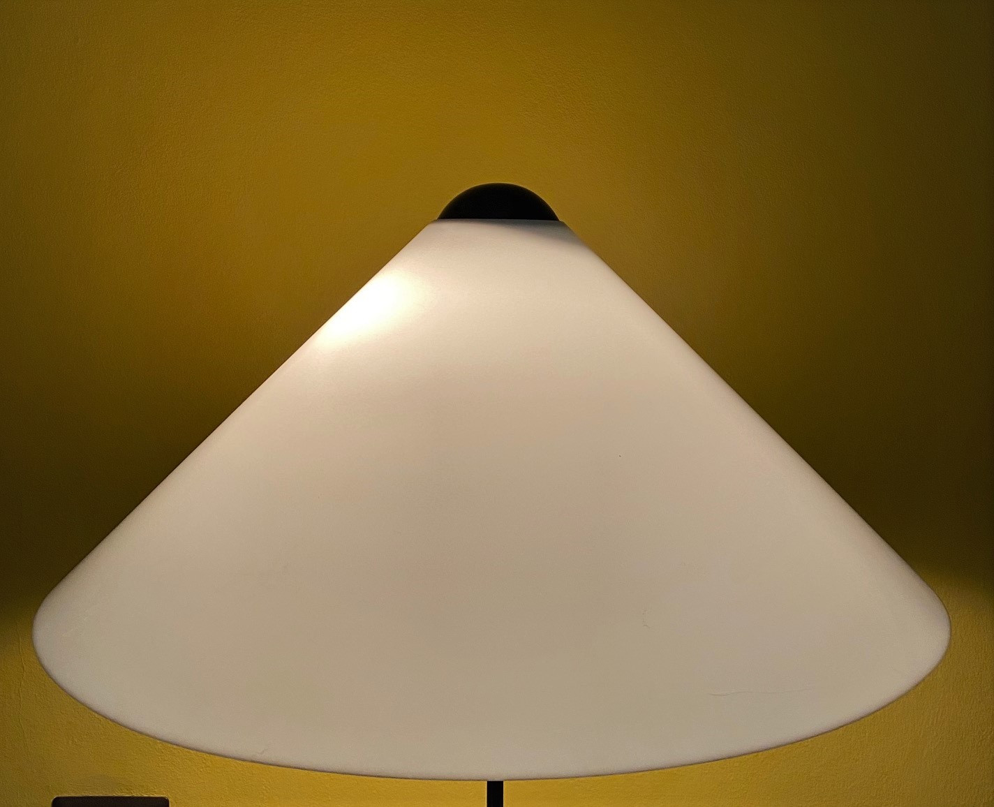  Vico Magistretti - 1973-  Floor Lamp - SNOW -