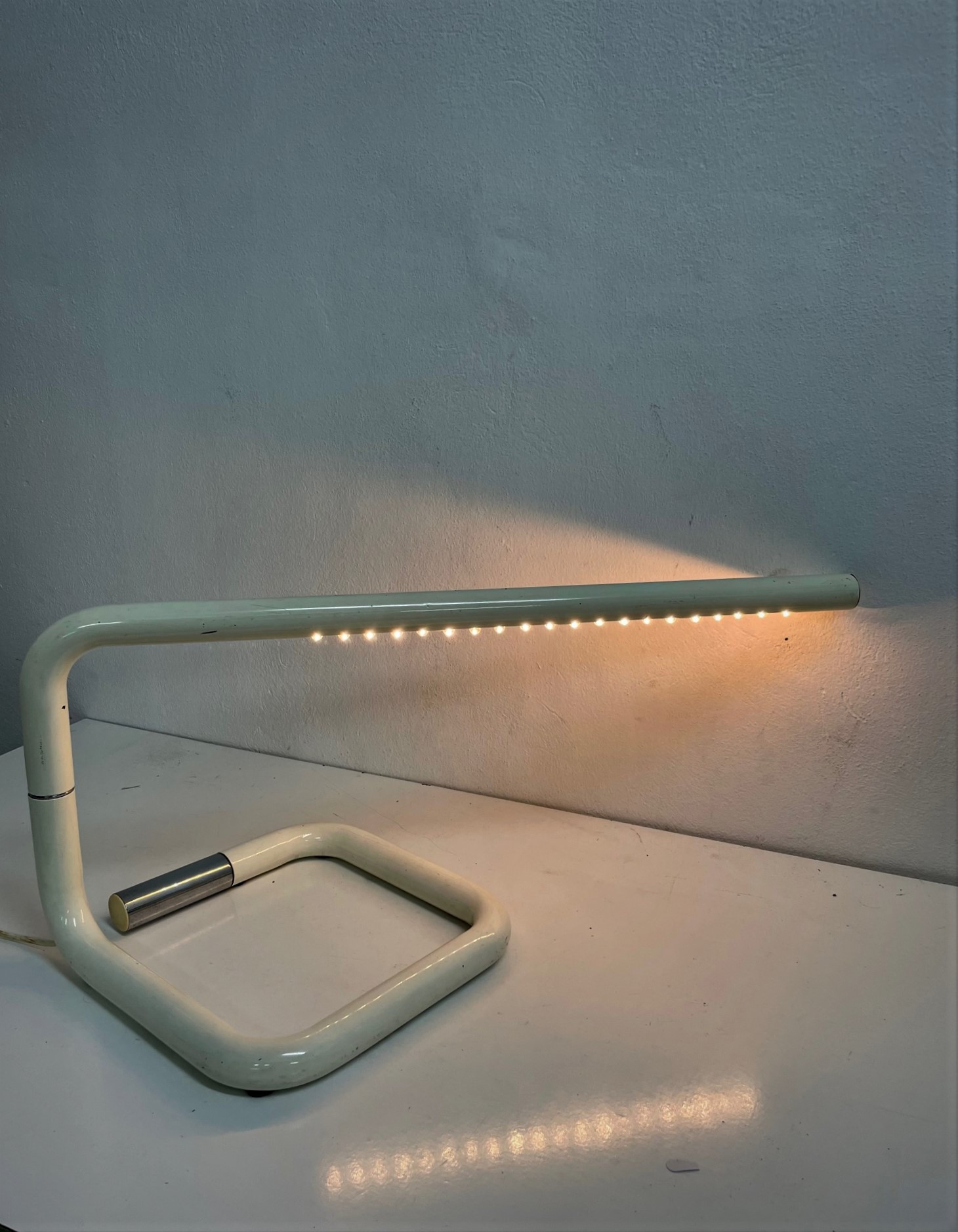 1970s Rare Table Lamp -  Fuga T450 - By Luci Italia 