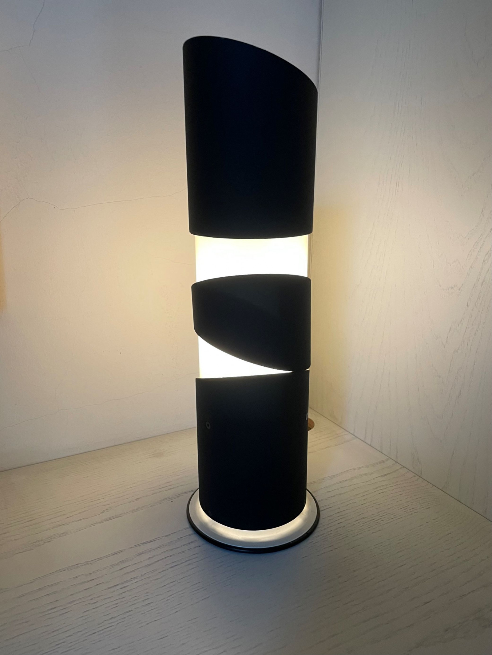 Rare 70s Eclissi Lamp by Imago DP.