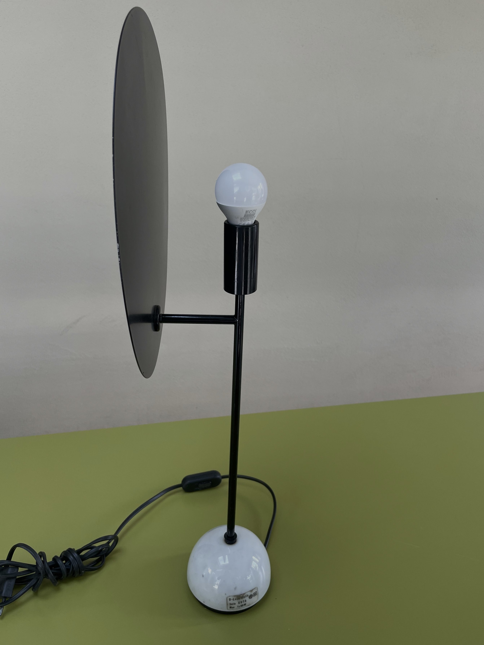 Black -Kuta -Table Lamp  by Vico Magistretti 