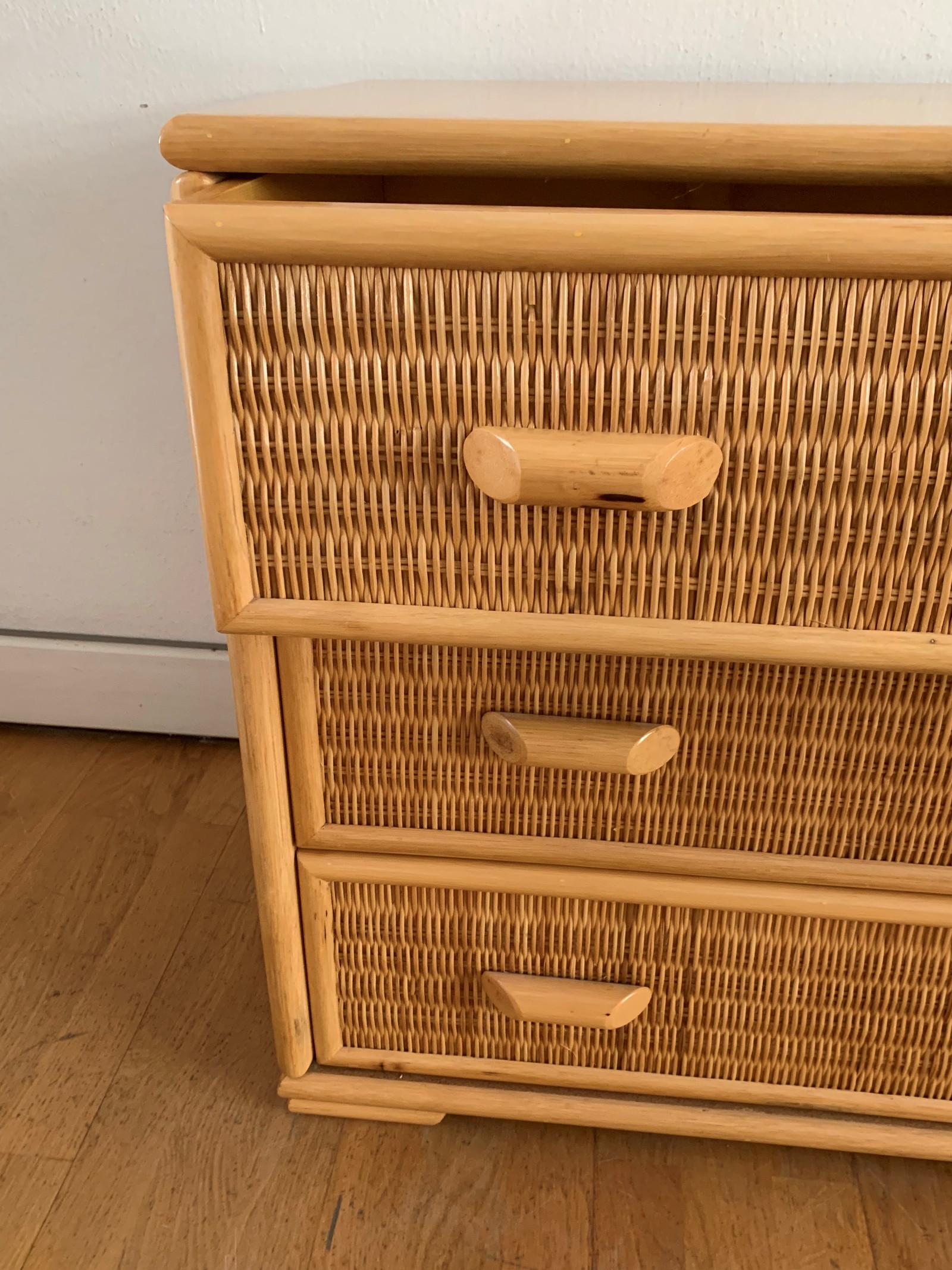 1970s Italian Wicker Chest of Drawers in the style of Vivai del Sud