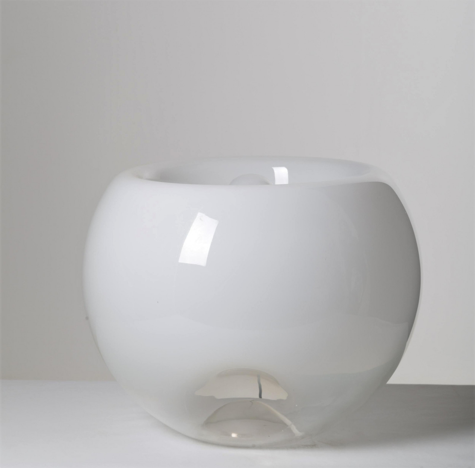 Eleonore Peduzzi Riva - Artemide -   Vacuna Lamp
