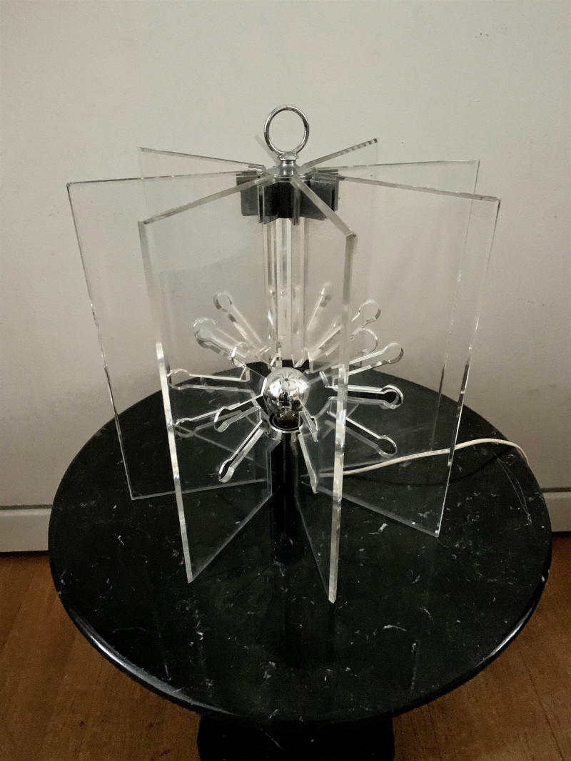 Model 524 table lamp designed by Franco Albini and Franca Helg