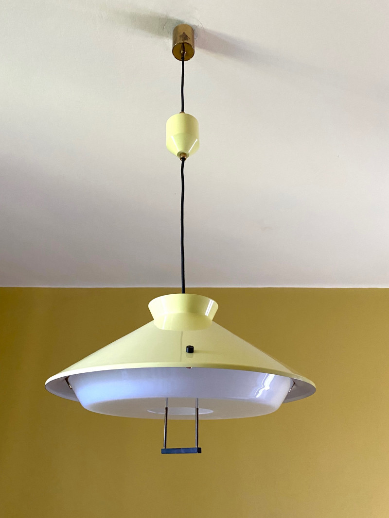 1950s Counter balance pendant light by Stilnovo