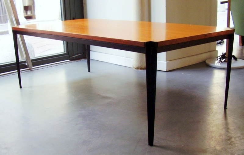 1950s Coffee table by Osvaldo  Borsani for Tecno 